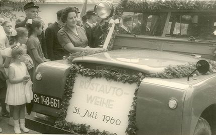 Weihe des "kleinen" Landrover am 31. Juli 1960