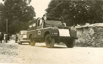 Weihe des "kleinen" Landrover am 31. Juli 1960