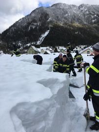 KHD Einsatz - Schnee in Mariazell
