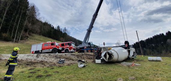 LKW Unfall auf der B72 nähe Seehütte 