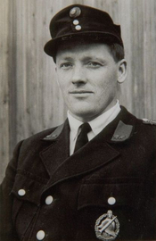 Hauptmann Anton Mosbacher